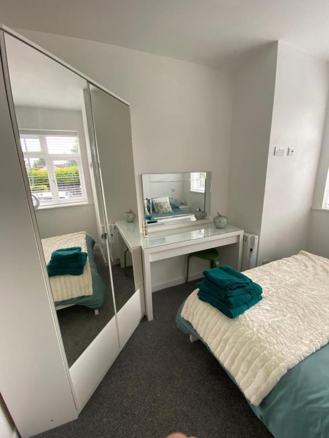 Modern 2 Bedroom Apartment, With Car Parking. Bitton Εξωτερικό φωτογραφία